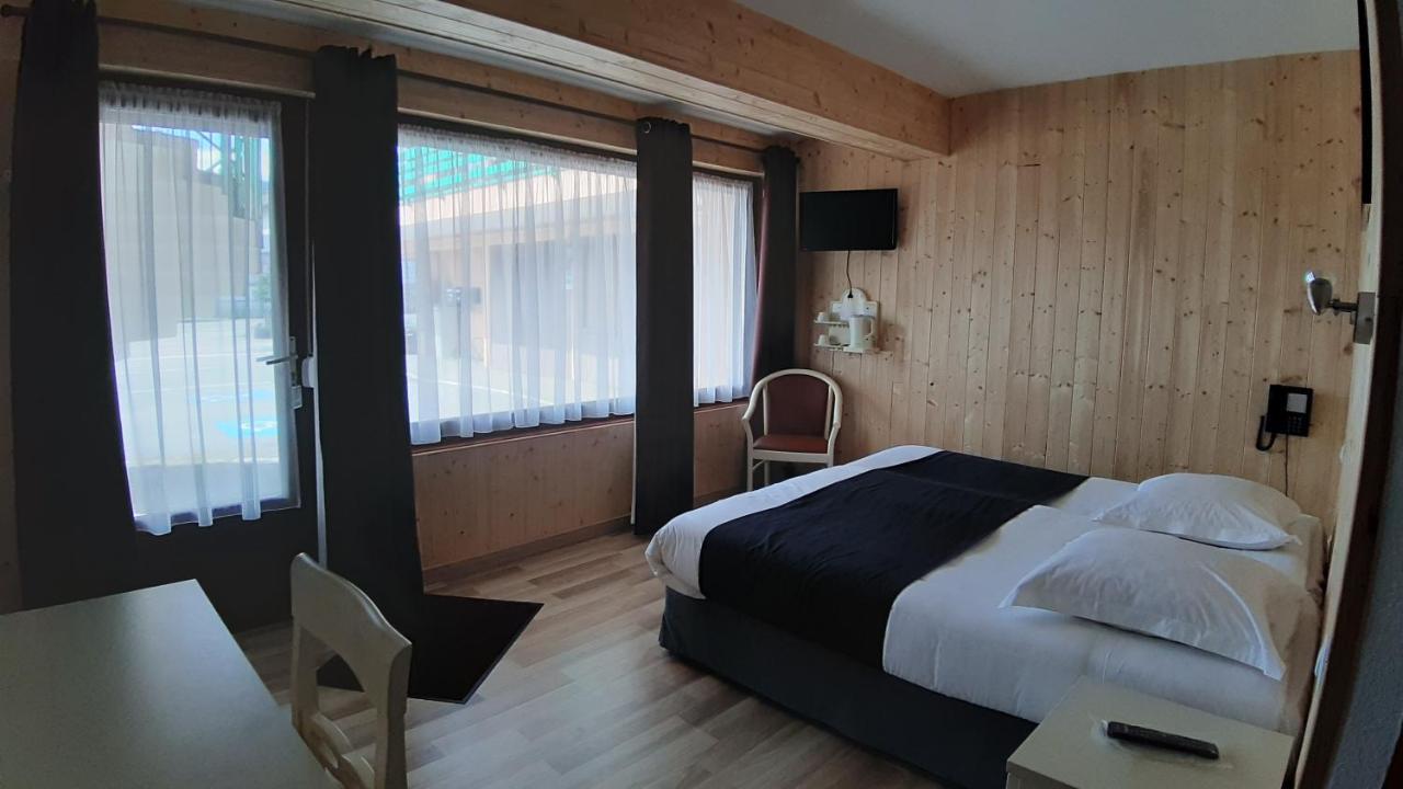 De La Route Verte Hotel